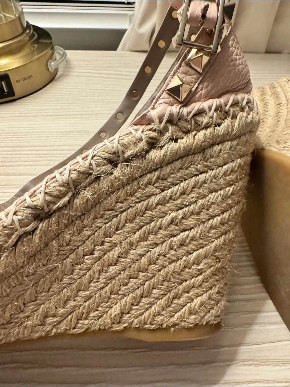 VALENTINO GARAVANI AUTHENTIC blush pink rockstud espadrills. ORIGINAL PACKAGING